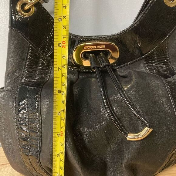 Michael Kors, Mixed Leather Drawstring Hobo Bucket Shoulder Bag - Picture 4 of 16